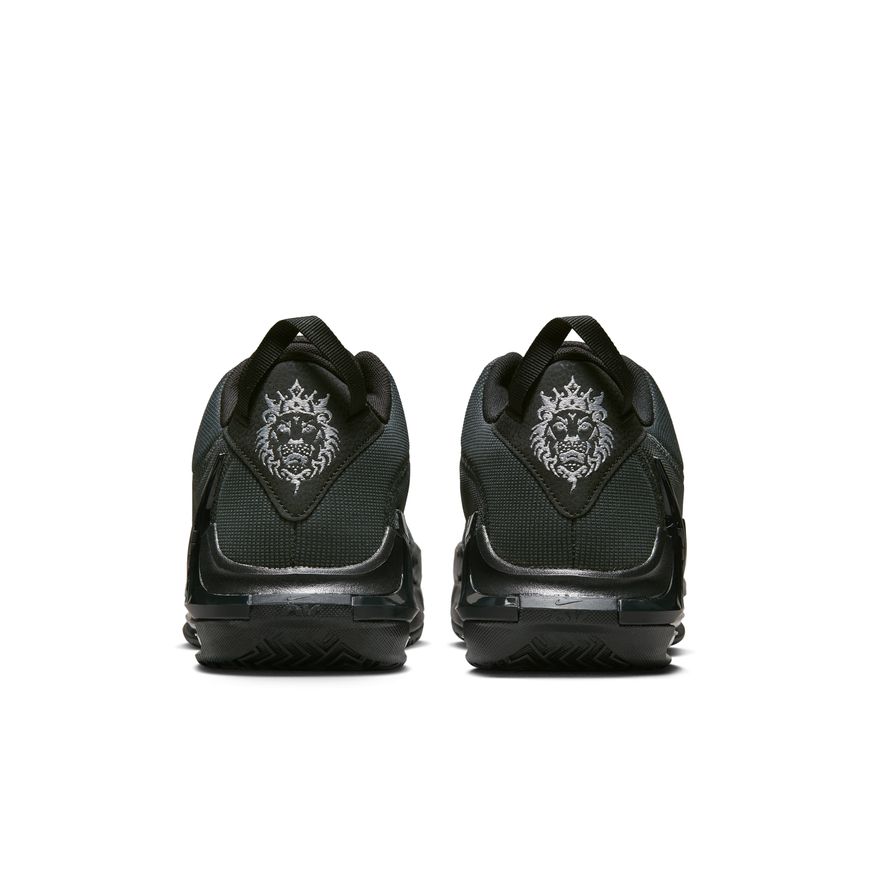 Nike Mens Lebron Witness 7 Basketball Shoes