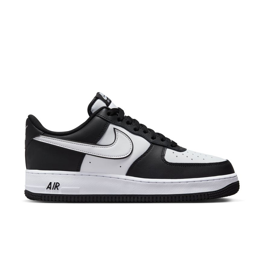 Nike Mens Air Force 1 '07 Shoes