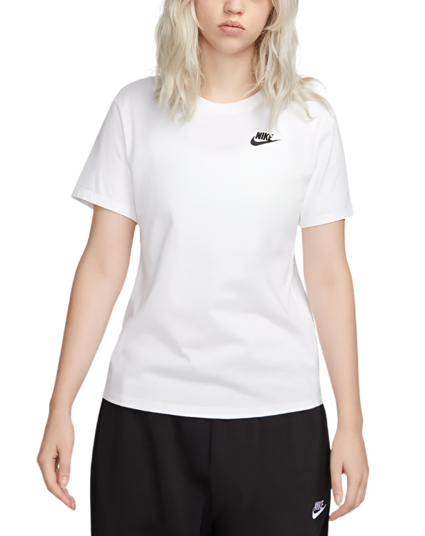 Nike Womens Sportswear Club Essentials Short Sleeve T-Shirt