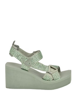 GUESS Womens Dawsin Rhinestone Wedge Sandals