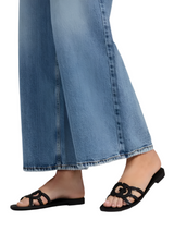 GUESS Womens Tarishae Signature Jacquard Sandals
