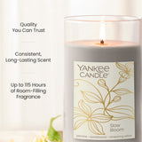 Yankee Candle Medium Pillar Candle - Slow Bloom