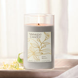 Yankee Candle Medium Pillar Candle - Slow Bloom