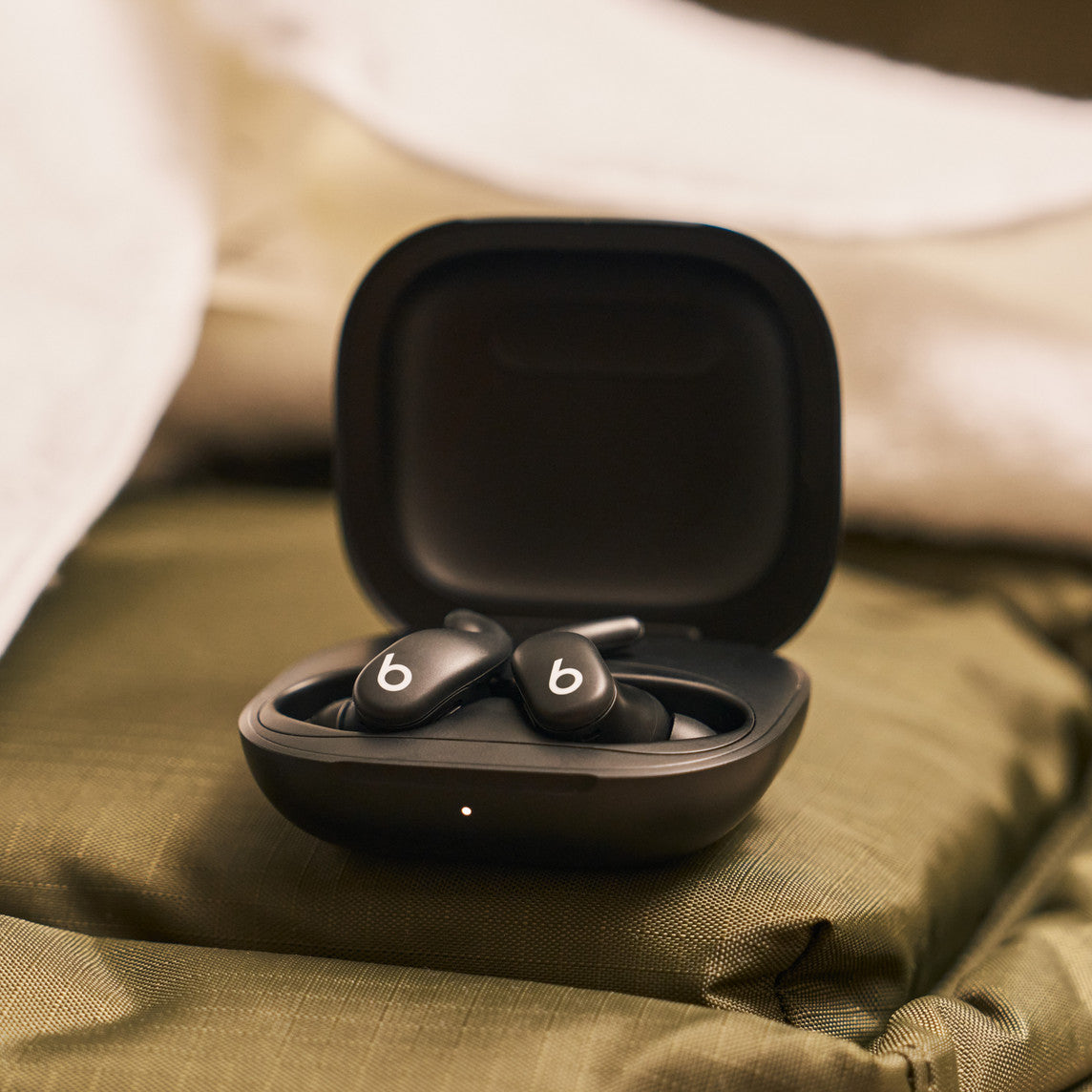 Apple Beats Powerbeats Fit Wireless Fitness Earbuds