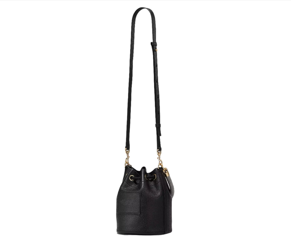 Marc Jacobs The Leather Bucket Handbag – ShopCGX Marc Jacobs The Leather Bucket Handbag – ShopCGX