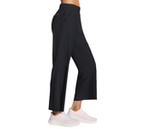 Skechers Womens Slip-Ins Destination Cropped Pants