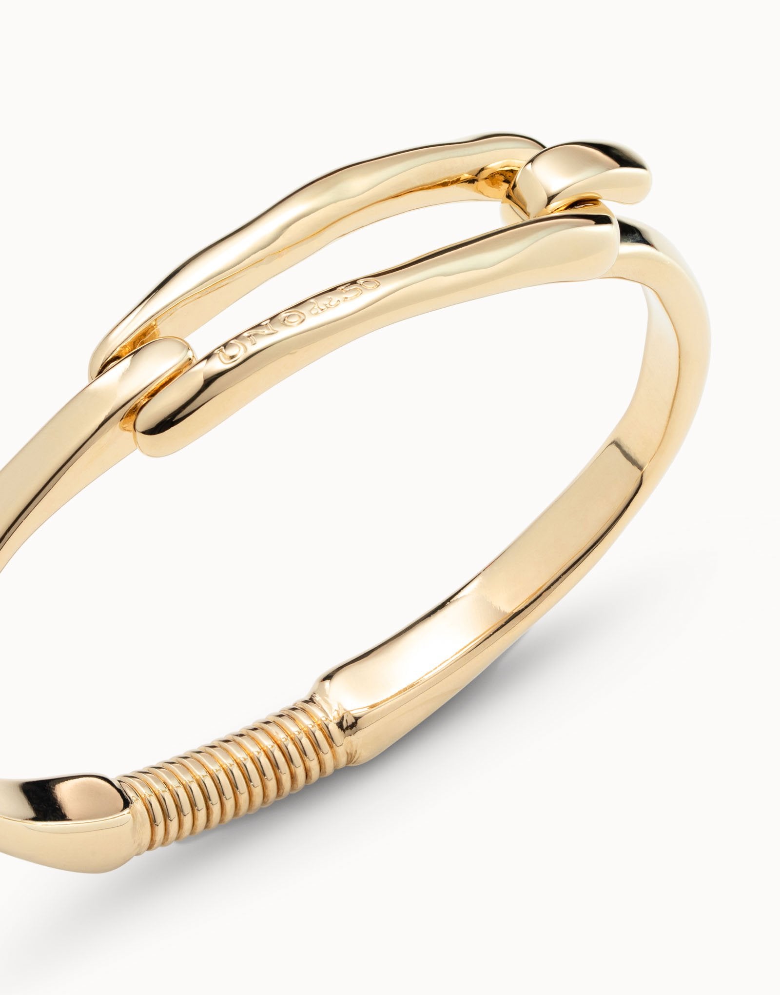 UNOde50 18K Gold-Plated Buckle Bracelet