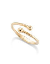 UNOde50 Youthful Gold-Plated Bangle Bracelet With Inner Spring