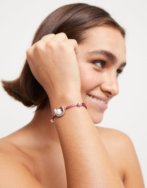 UNOde50 Silver Red Thread with Pearl Bracelet