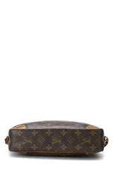 Louis Vuitton Monogram Trocadero 27 Shoulder Handbag