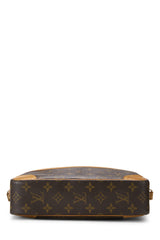 Louis Vuitton Trocadero 27 Crossbody Handbag
