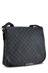 Louis Vuitton Damier Graphite Daniel MM Messenger Handbag