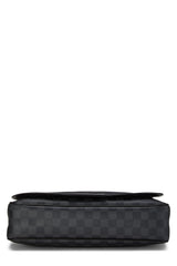 Louis Vuitton Damier Graphite Daniel MM Messenger Handbag
