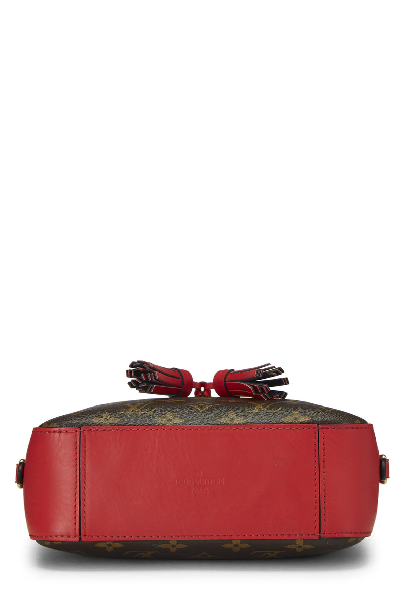 Louis Vuitton Saintonge Crossbody Handbag