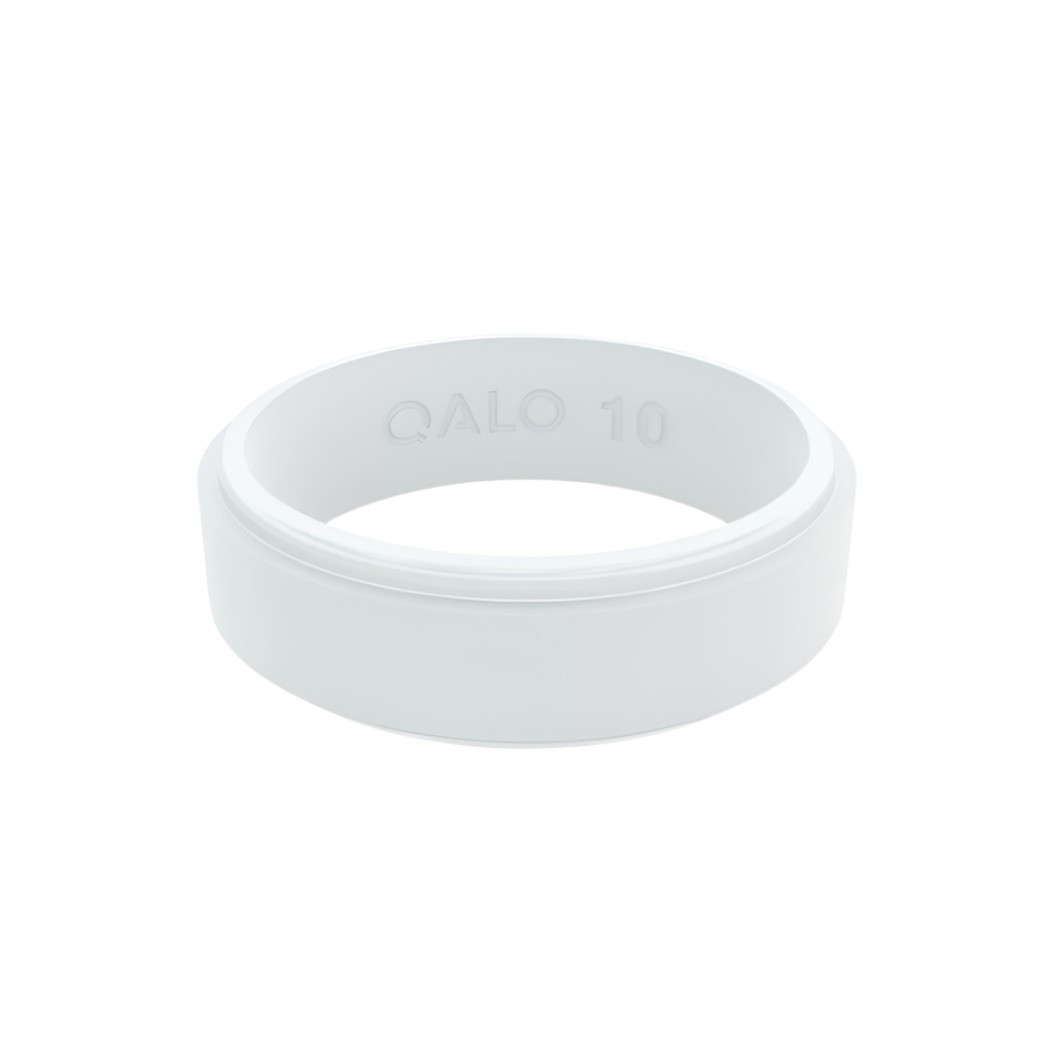 QALO Womens White Narrow Polished Step Edge Silicone Ring - Size 5