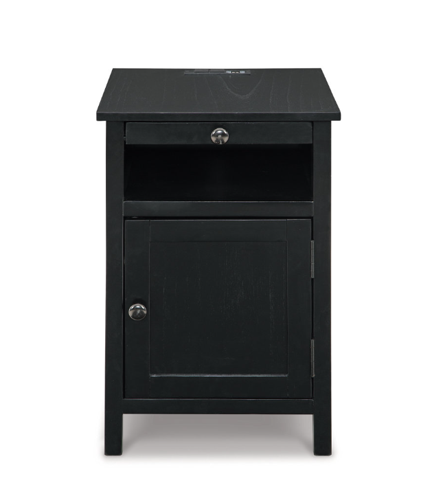 Ashley Furniture Treytown Chairside End Table