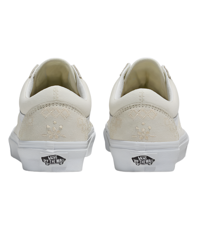 Vans Old Skool Sneakers - Unisex Sizing – ShopCGX Vans Old Skool Sneakers - Unisex Sizing – ShopCGX