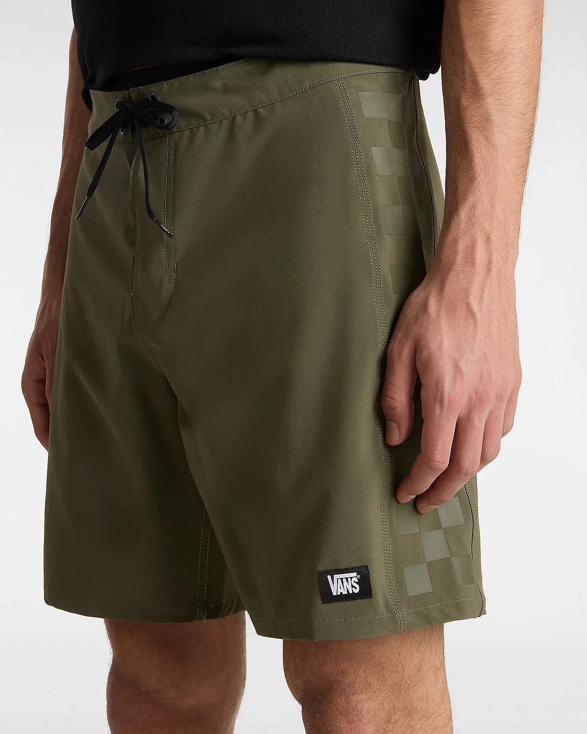 Vans Mens MTE The Daily Solid 18" Boardshorts