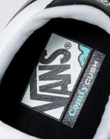 Vans Lowland ComfyCush Seakers - Unisex Sizing - Black/White