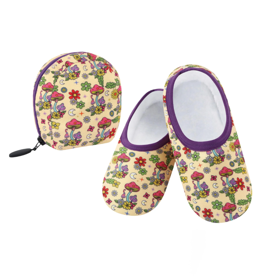 Snoozies Womens Feelin Groovy Skinnies with Travel Pouch Slippers S ShopCGX