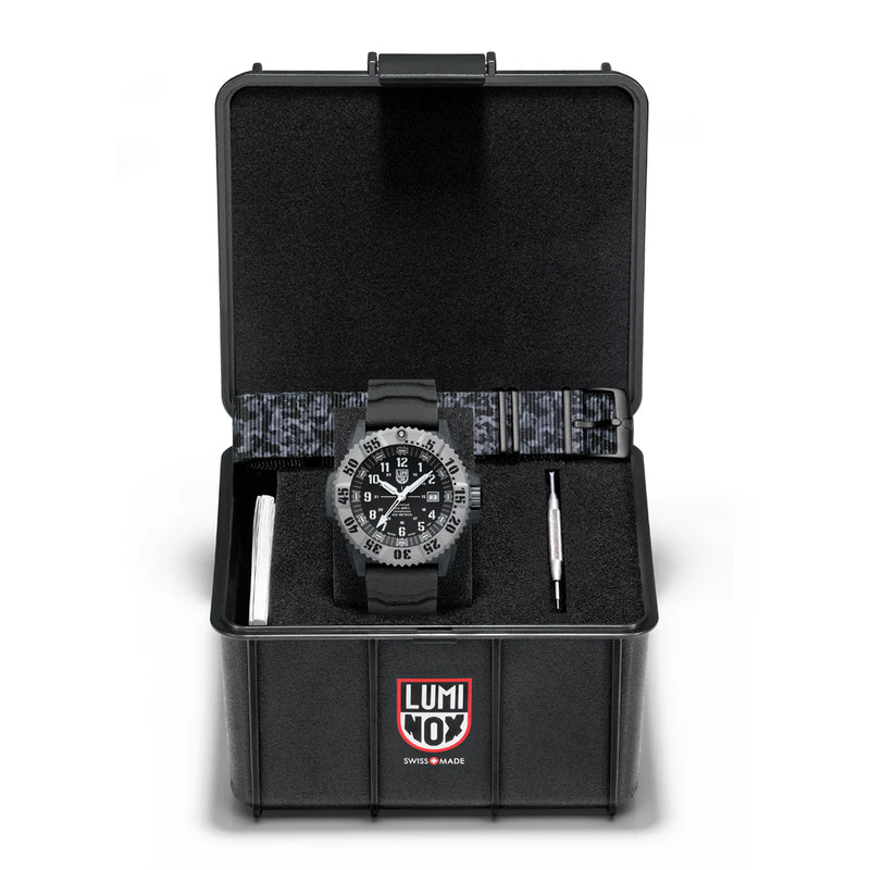 Luminox Mil-Spec 3351.1.SET Military Watch