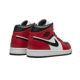 Nike Men's Air Jordan 1 Mid 'Chicago Black Toe' Shoes