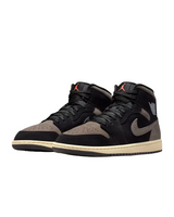 Nike Mens Air Jordans 1 Mid SE Shoes