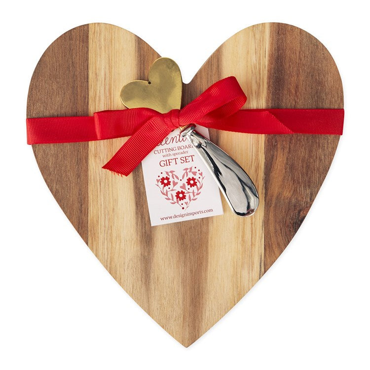 Design Imports Heart Cutting Board Set