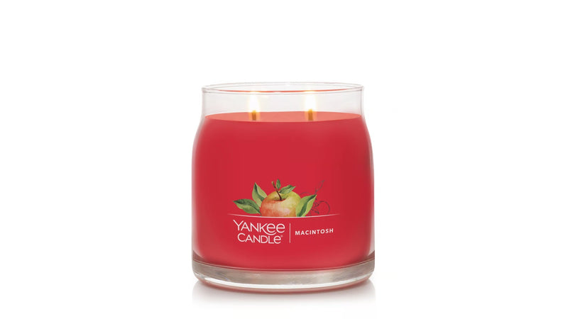 Yankee Candle Signature Medium Jar Candle - Macintosh