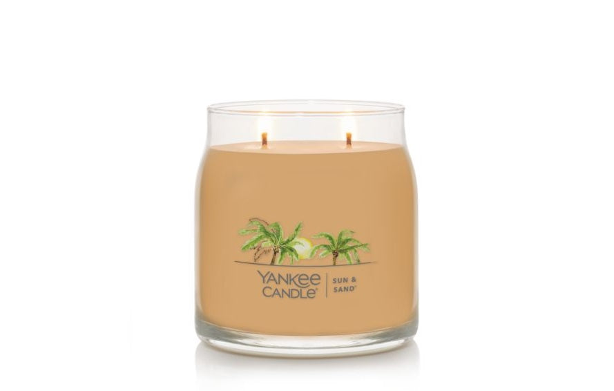 Yankee Candle Signature Medium Jar Candle - Sun & Sand