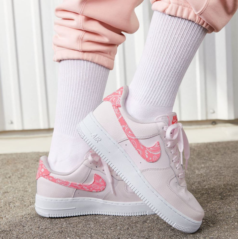 Nike Womens Air Force 1 '07 Shoe