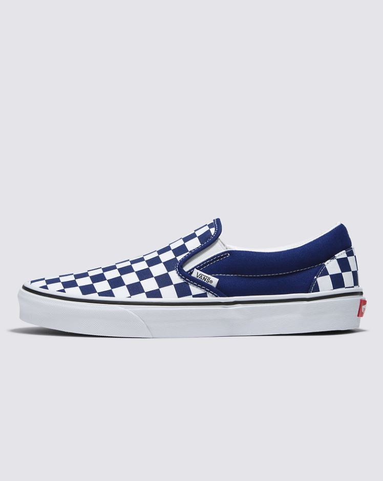 Vans Classic Slip-On Sneaker - Unisex Sizing
