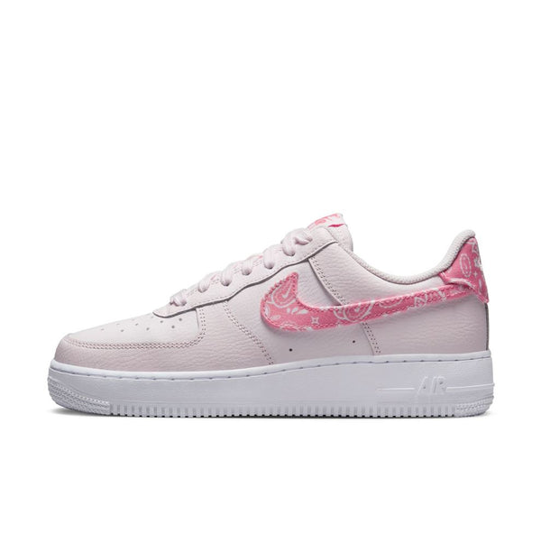 Nike Womens Air Force 1 '07 Shoe