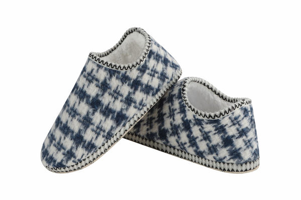 Snoozies Womens Houndstooth Blue Slippers - Size Medium