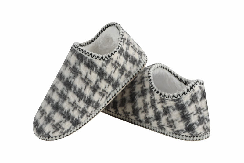 Snoozies Womens Houndstooth Gray Slippers - Size Medium