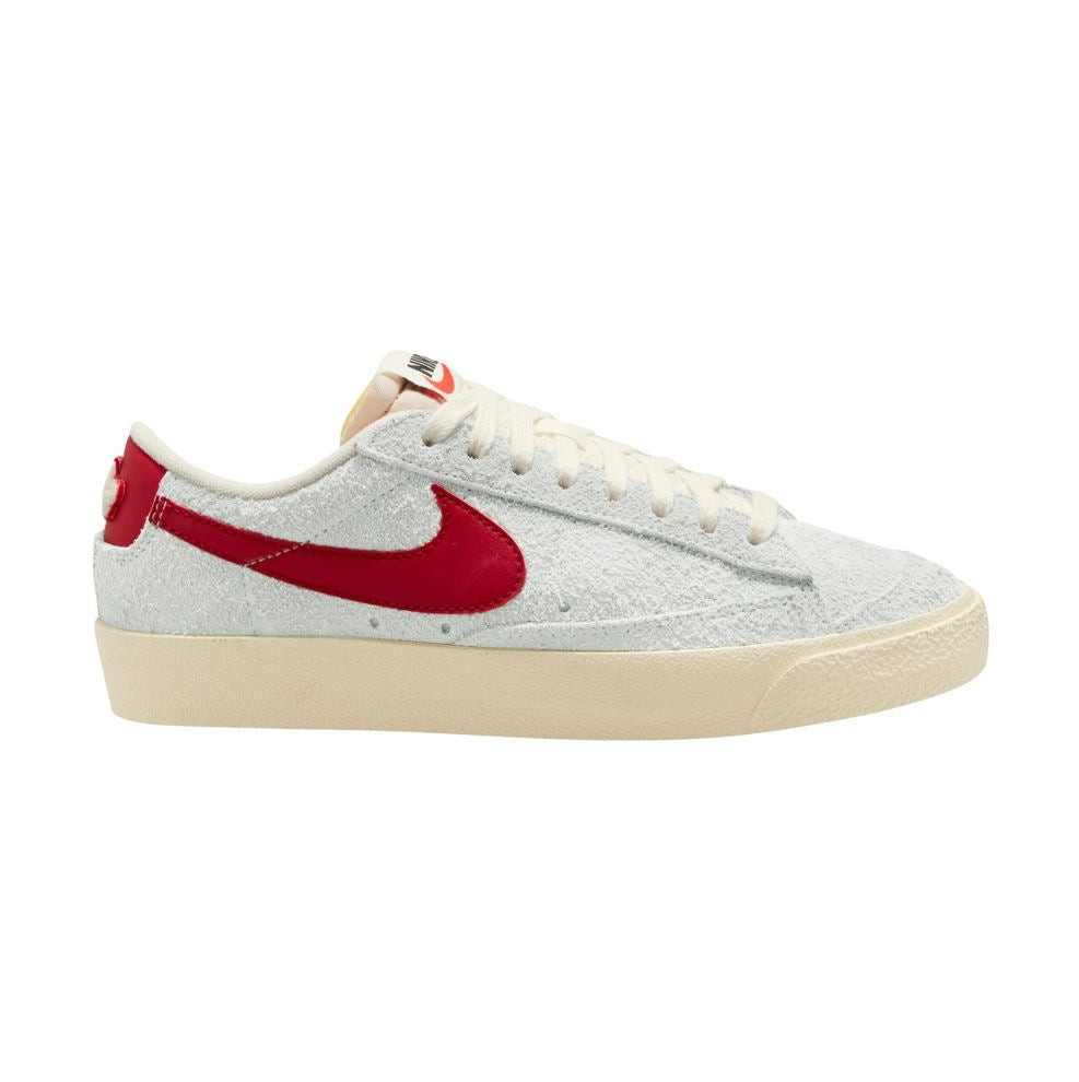 Nike Womens Blazer Low '77 SE Remix Shoes