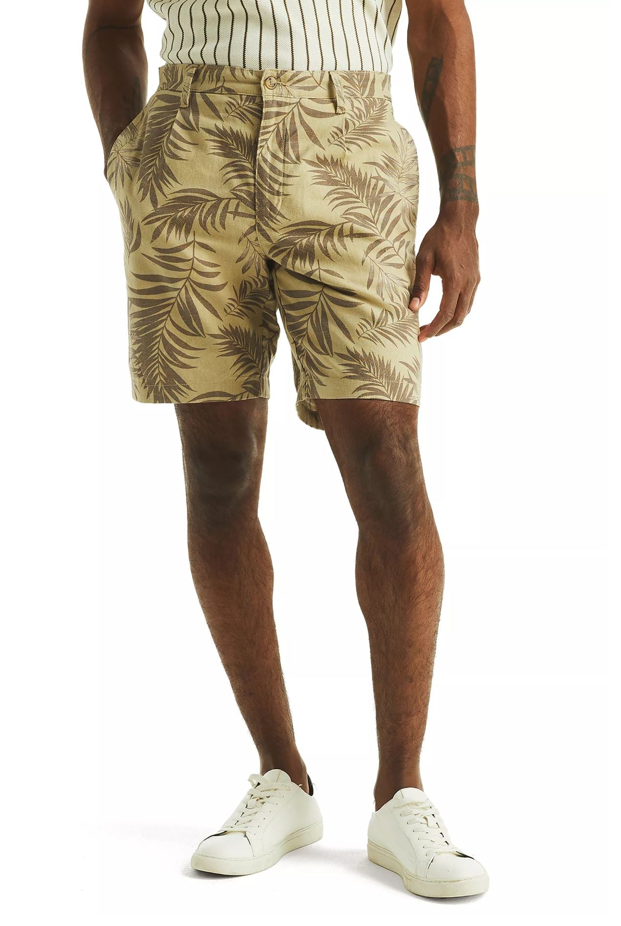 Nautica Mens Leaf Print 8.5" Shorts