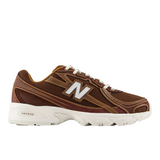 New Balance 740 Shoes