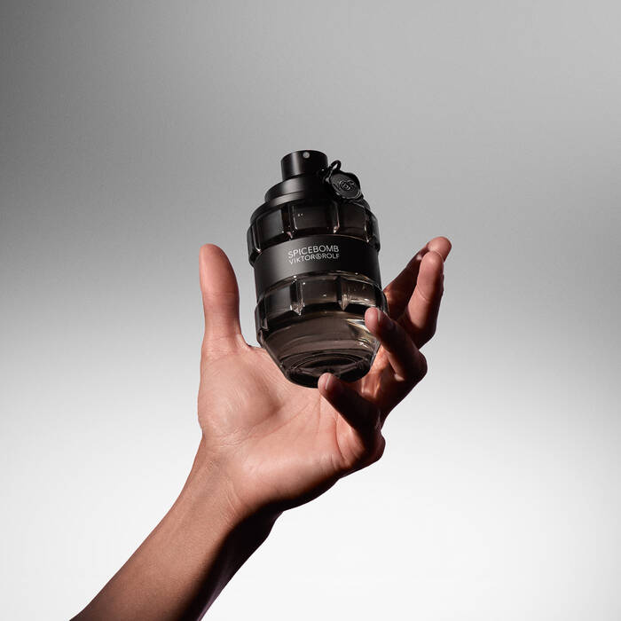 Viktor & Rolf Spicebomb Eau De Toilette - 3.0 oz.