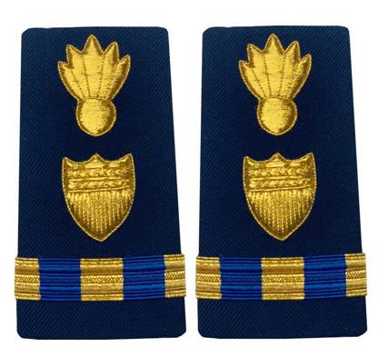Vanguard Coast Guard Warrant Officer 2 Female Hard Shoulder Board: Weapons