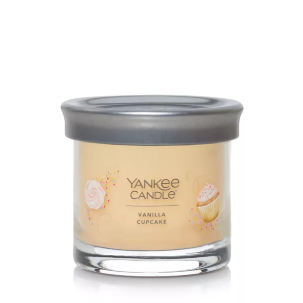 Yankee Candle Signature Small Tumbler Candle - Vanilla Cupcake