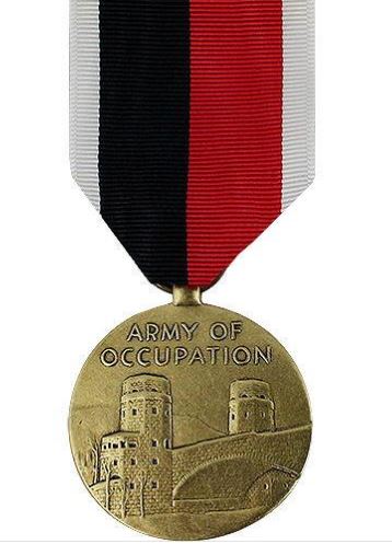 Vanguard FS Medal WWII Occupation Army & USAF