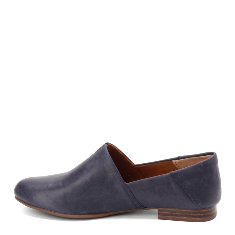 B.Ø.C Womens Suree Slip-On Shoe