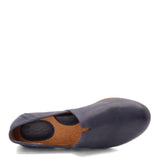 B.Ø.C Womens Suree Slip-On Shoe