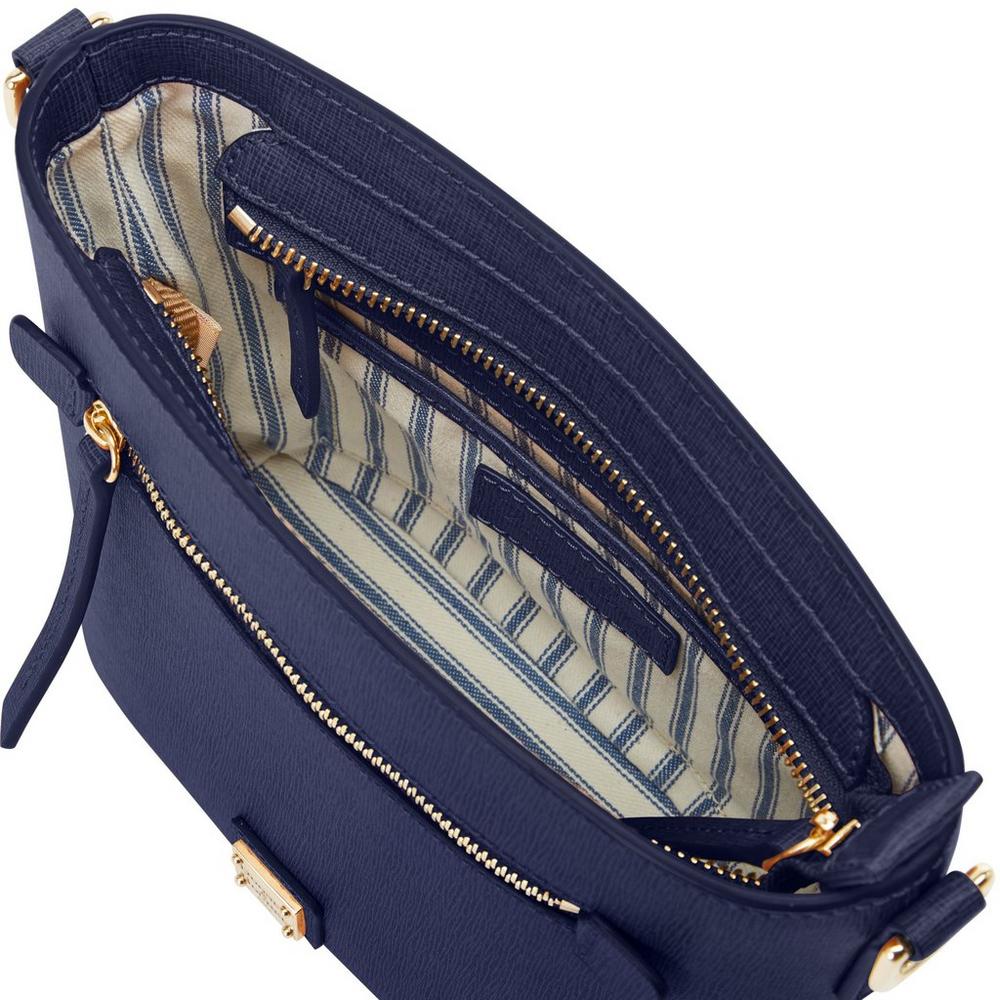 PRADA HOBO RE-EDITION 2005 Borsa a tracolla nylon blu astrale EUR 1.181 PRADA HOBO RE-EDITION 2005 Borsa a tracolla nylon blu astrale EUR 1.181