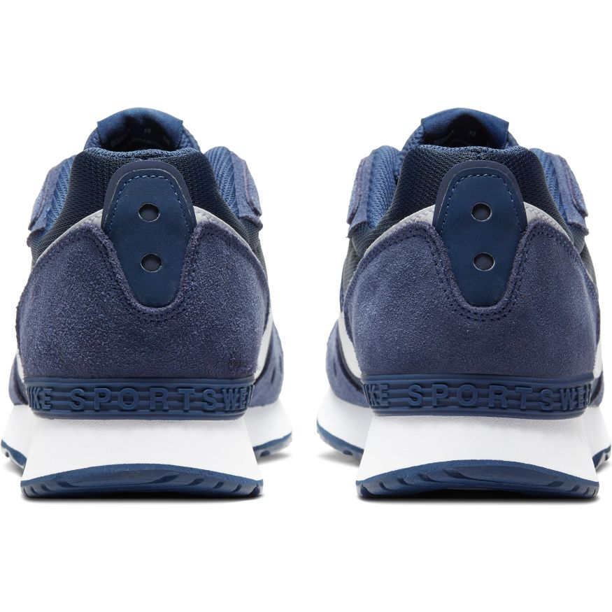 Nike Mens Venture Runner Shoes