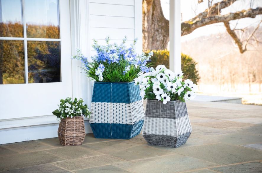 Plow & Hearth High Resin Wicker Planter - Set of 3