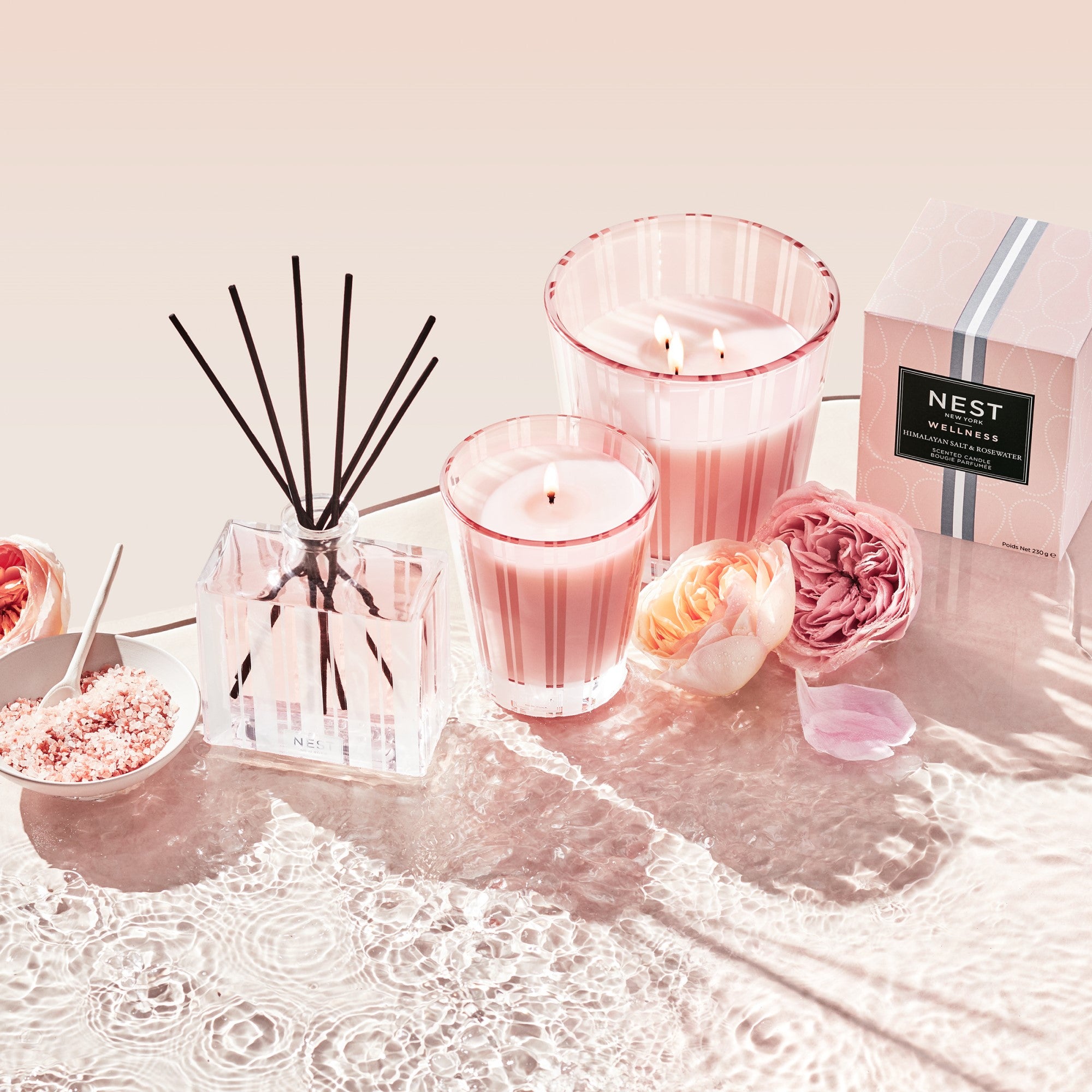 NEST New York Himalayan Salt & Rosewater Classic Candle