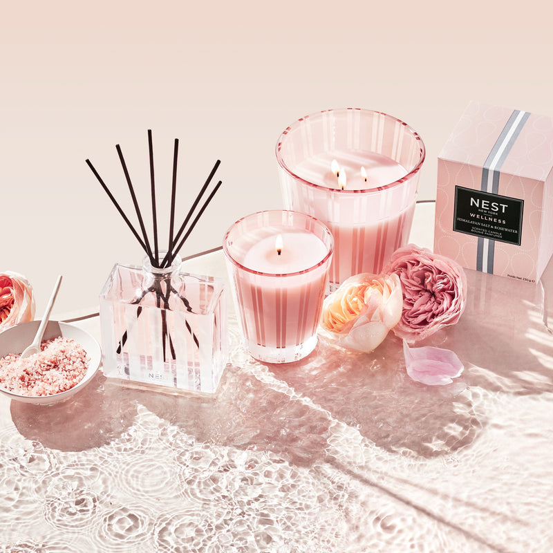 NEST New York Himalayan Salt & Rosewater Classic Candle